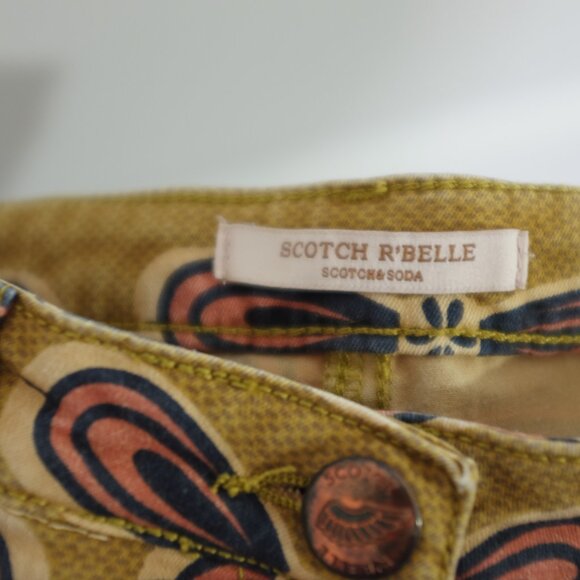 Scotch R'Belle mustard yellow pattern print rolled shorts - Picture 9 of 10